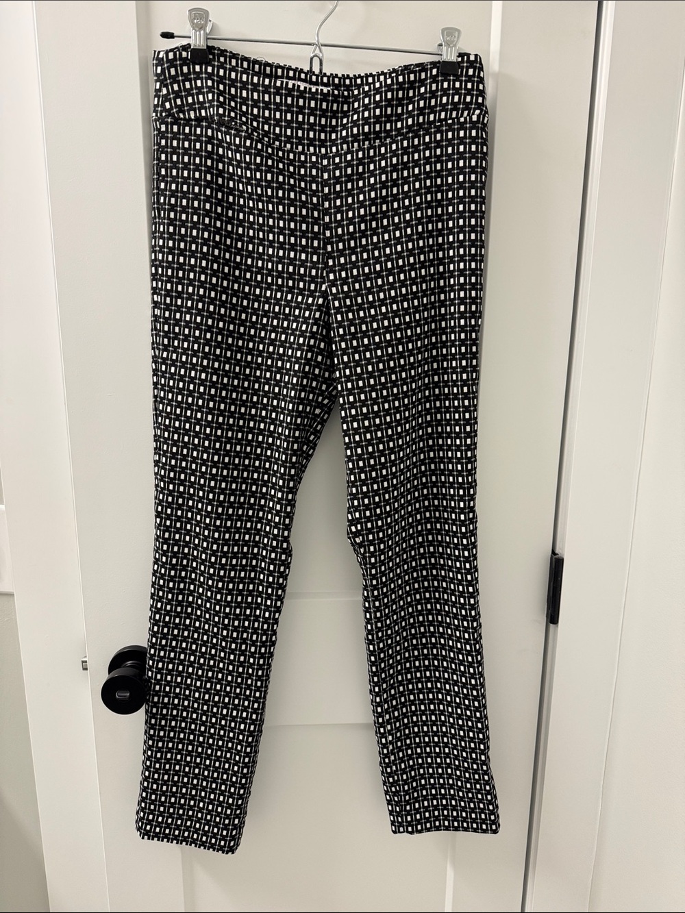 Margaret M Black & White Geo-Print Straight-Leg Pants